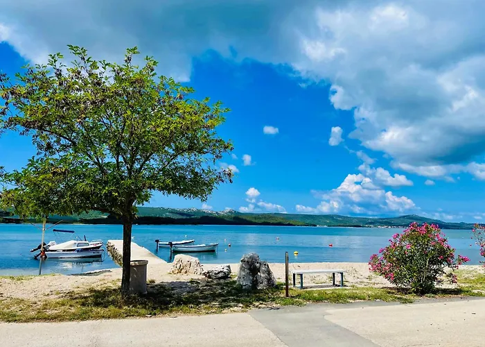 Taja Vortex Кемпинг *