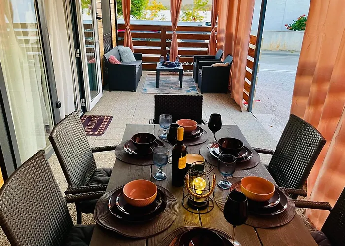 Taja Vortex Кемпинг Турань